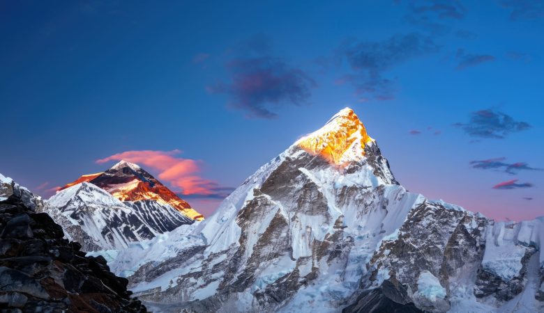 twilight-sky-mount-everest-nuptse-lhotse-makalu twilight sky mount-everest-nuptse-lhotse-makalu